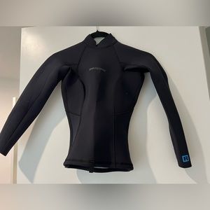 Patagonia R1 long sleeve wetsuit top